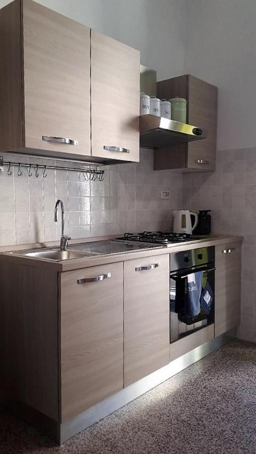 Apartment Ostiense Piramide Station Roma Esterno foto