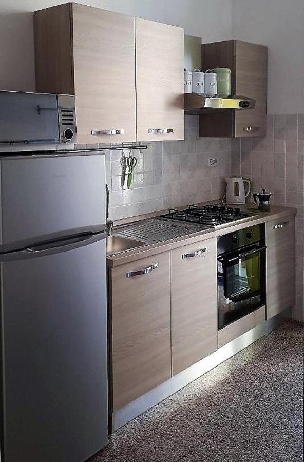 Apartment Ostiense Piramide Station Roma Esterno foto